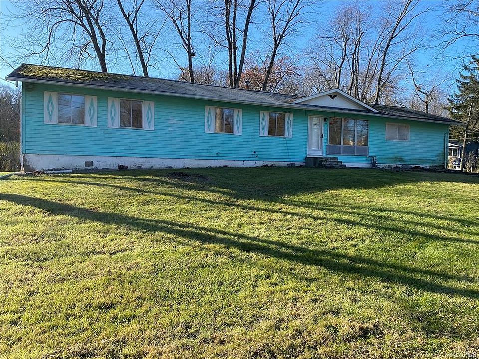 1st image of 49 Wickham Dr