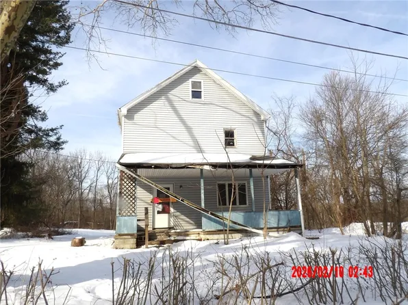 31 Spring Hill Ln, New Castle, PA 16101