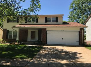1230 Summit Meadows Dr, Fenton, MO 63026