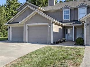 6155 NE Moonstone Ct, Lees Summit, MO 64064
