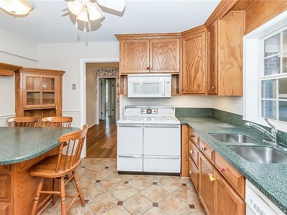 2nd image of 5359 Dogwood Ct