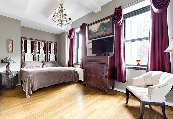 Sold by Compass | media 16