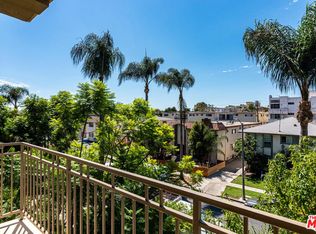 1050 S Holt Ave, Los Angeles, CA 90035