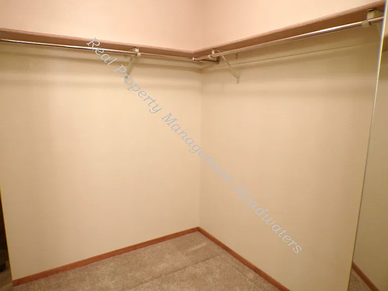 2552 Heritage Dr — Photo 11