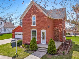 238 Oak St, Hampshire, IL 60140