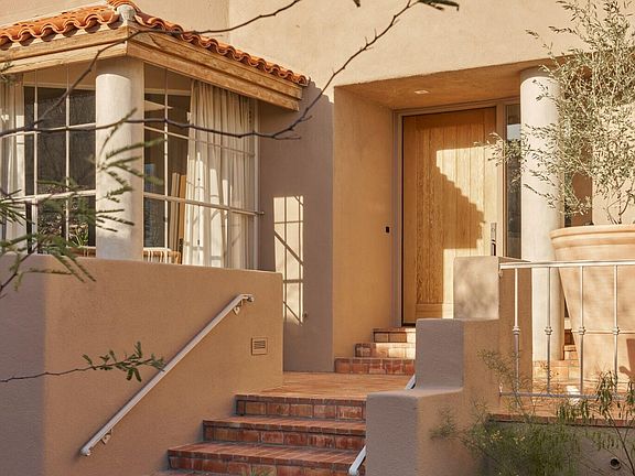 2nd image of 6482 N Ventana Canyon Dr