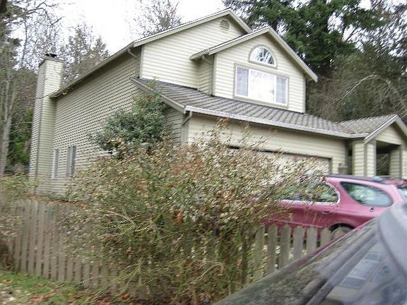 2nd image of 10284 NE Beach Crest Dr