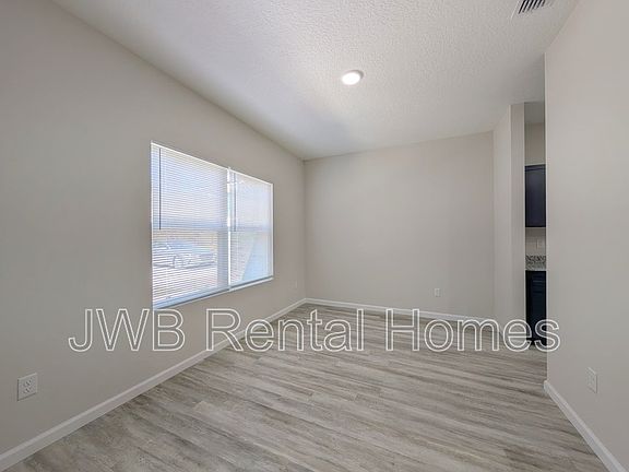 4th image of 14099 Hollings St