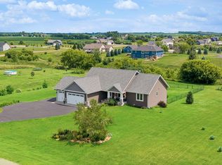 1527 96th St, New Richmond, WI 54017
