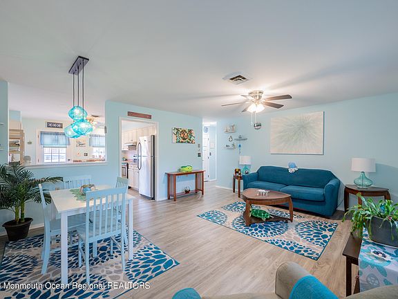 5th image of 1048B Fife Court