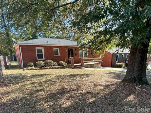 313 Lander St, Charlotte, NC 28208
