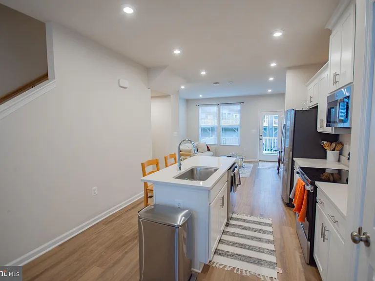 34 Coolidge Ave — Photo 15