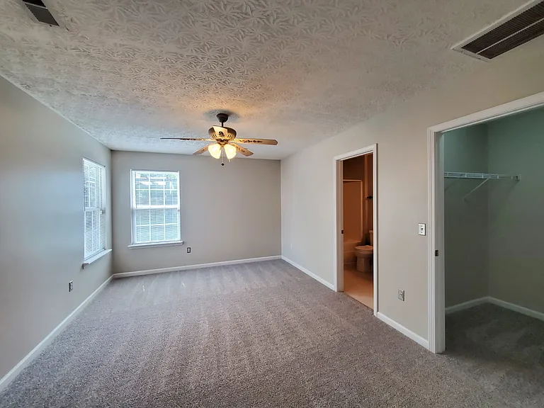 204 Lucille Dr — Photo 26
