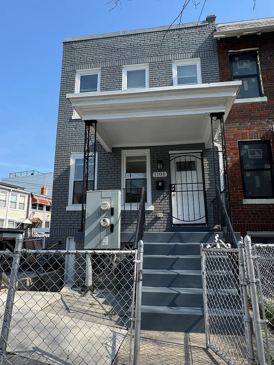 Building Photo - 1106 Owen Pl NE #A