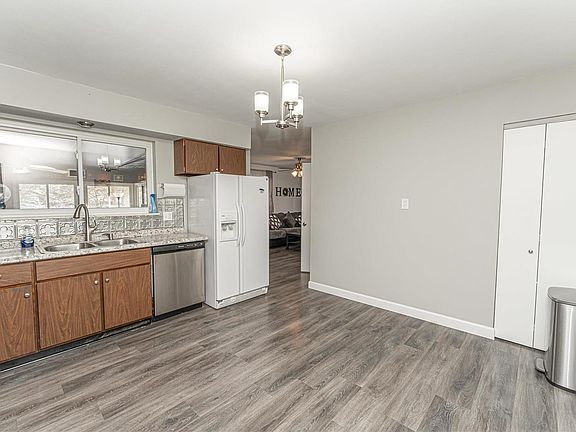 2nd image of 1149 Mary Candace Ln