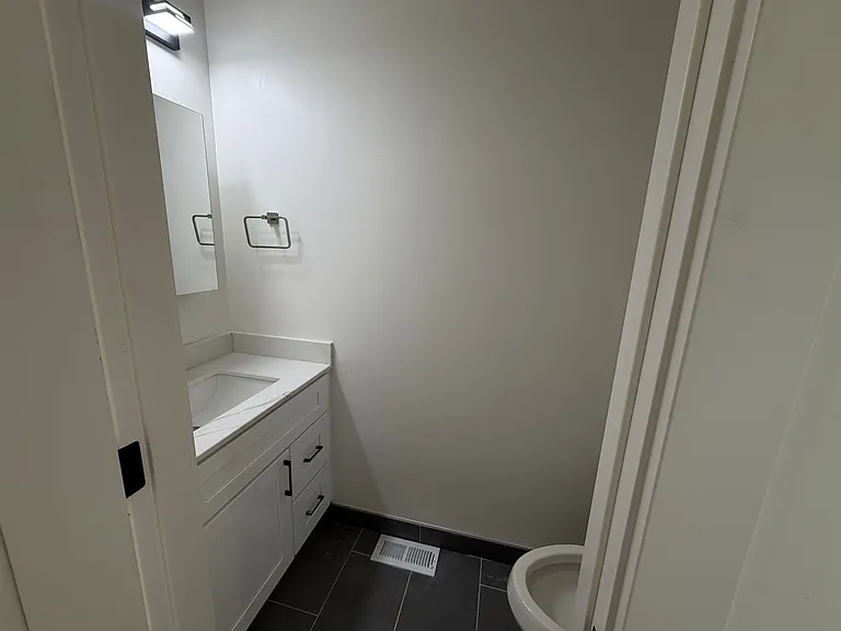 1826 Parker St — Photo 18