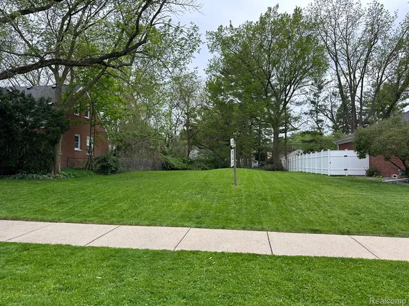 11311 Centralia Ave, Redford, MI 48239