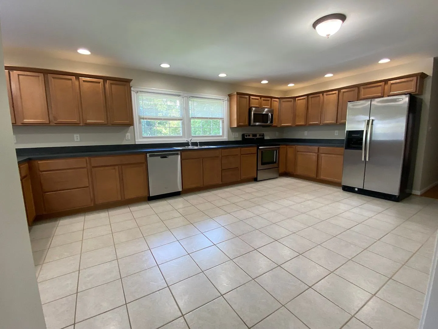 2720 Martinsburg Pike — Photo 3
