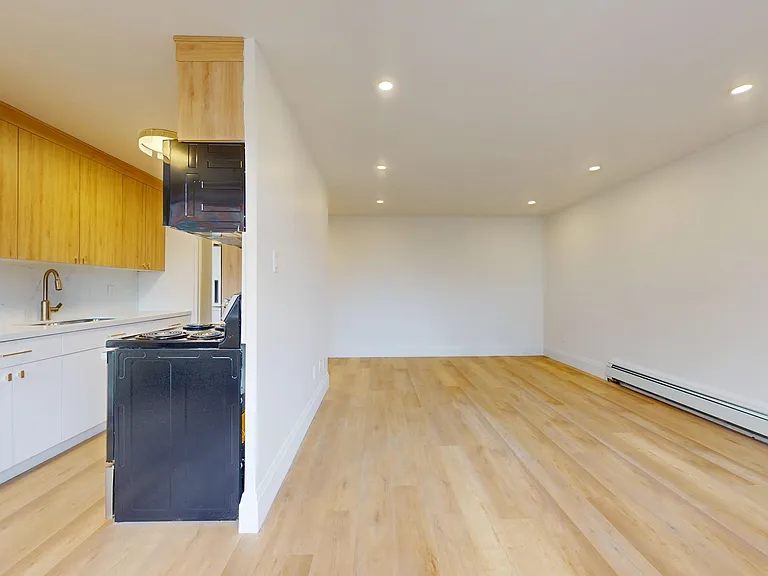 1 Marquette Ave — Photo 63