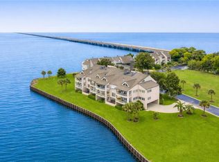 303 Mariners Is #303, Mandeville, LA 70448