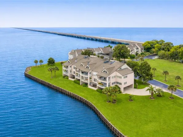 303 Mariners Is #303, Mandeville, LA 70448