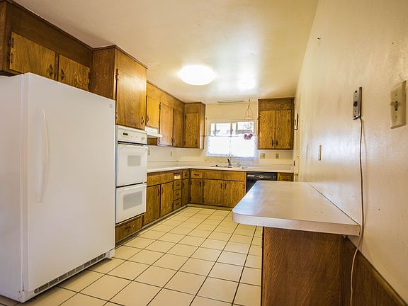 5th image of 2609 Truman Ct
