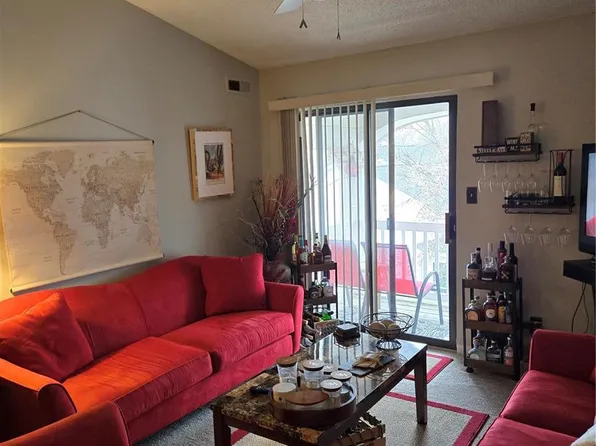 134 Jubilee Hill Dr Unit L, Grover, MO 63040