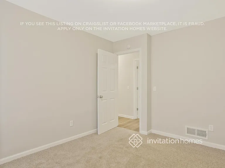 3335 Catalina Dr — Photo 15