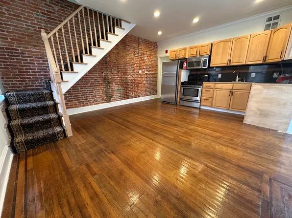 2738 Poplar St #2F, Philadelphia, PA 19130