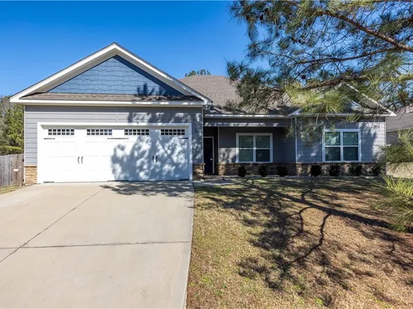 70 Apache Trl, Fort Mitchell, AL 36856