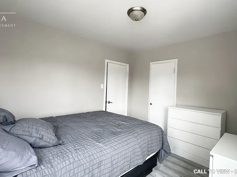 1007 Adelaide St N #10 — Photo 5