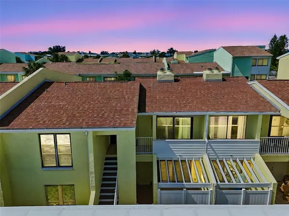 1 Windrush Blvd APT 23, Indian Rocks Beach, FL 33785