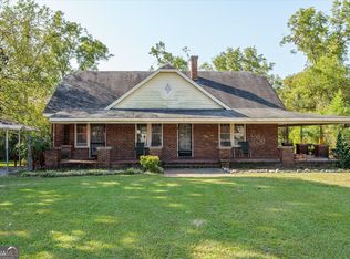 105 Palmer St, Gibson, GA 30810