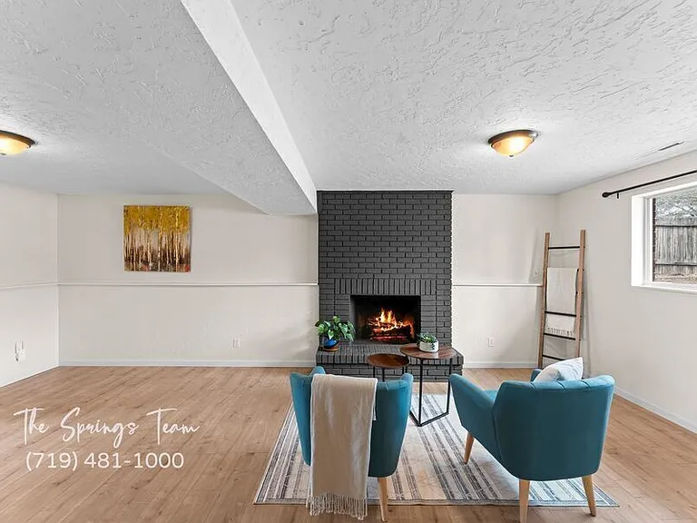 1730 Hathaway Dr — Photo 18