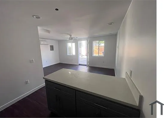 146 E Platt St #A — Photo 3