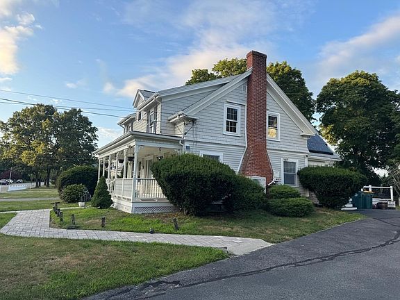 4th image of 391 Adams St