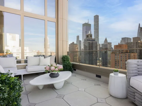 249 East 62nd Street image 13 of 30