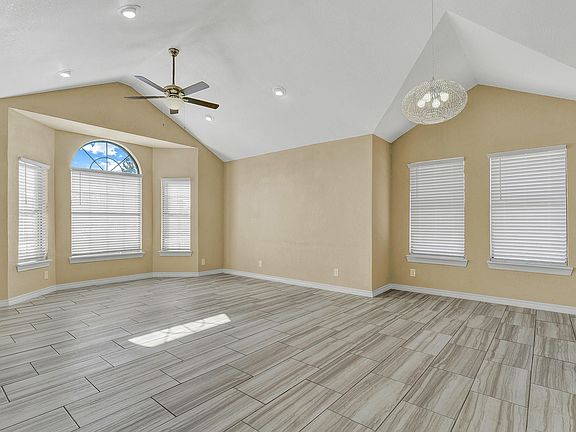 2nd image of 7213 Canyon Run Dr