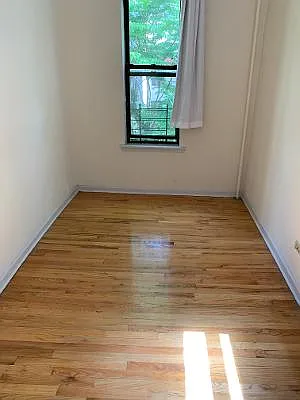 Rented by Magnone Real Estate | media 18