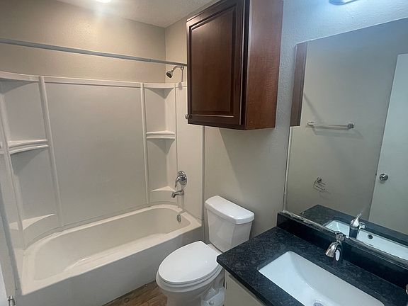 3rd image of 8706 Pineridge Dr #C