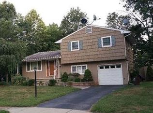 27 Sheridan Ave, East Brunswick, NJ 08816