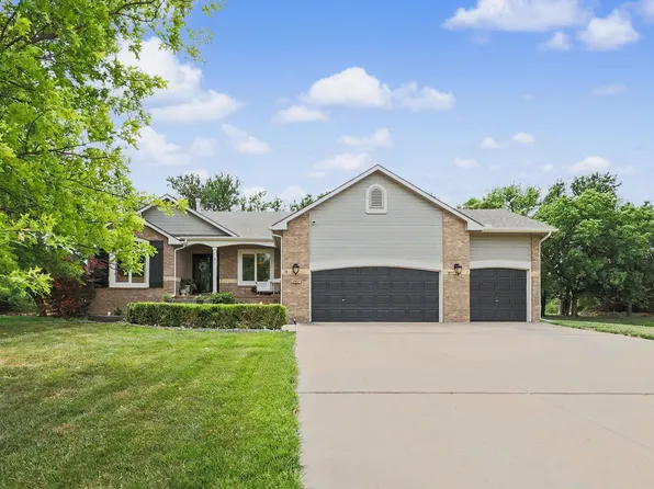 15807 W McCormick Ave, Goddard, KS 67052