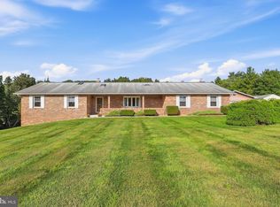 1716 Gablehammer Rd, Westminster, MD 21157