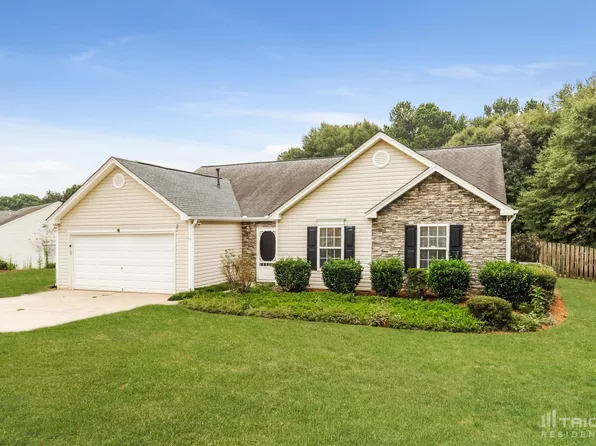 8445 River Hill Commons Dr, Ball Ground, GA 30107
