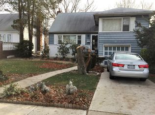 14411 249th St, Rosedale, NY 11422