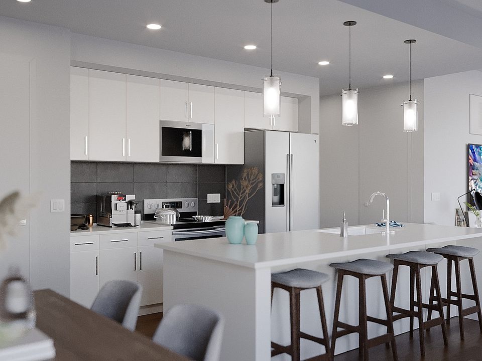 1st image of 301 W Roosevelt St #403