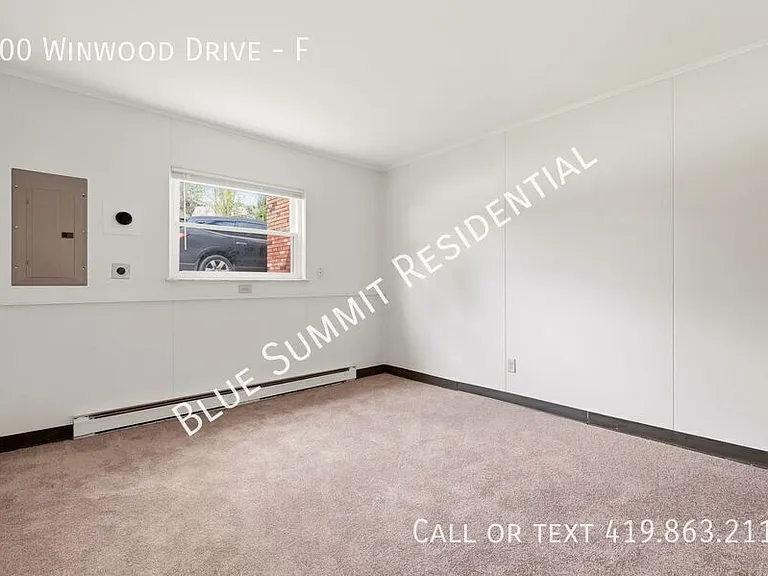 100 Winwood Dr #F — Photo 2