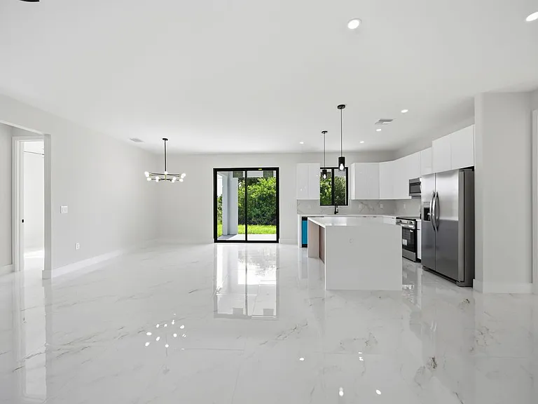 1299 Barton Ave — Photo 12