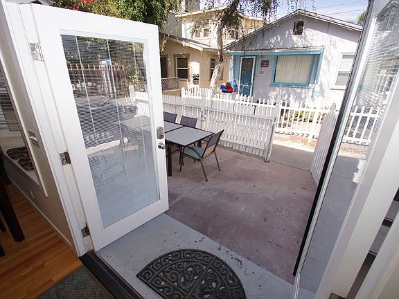 5th image of 729 Venice Ct