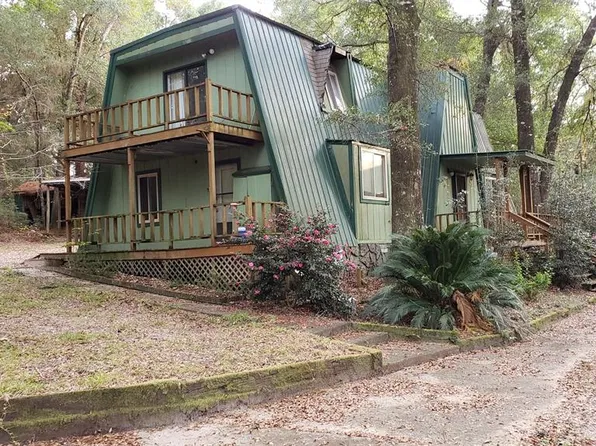 102 Hope St, Level Plains, AL 36330